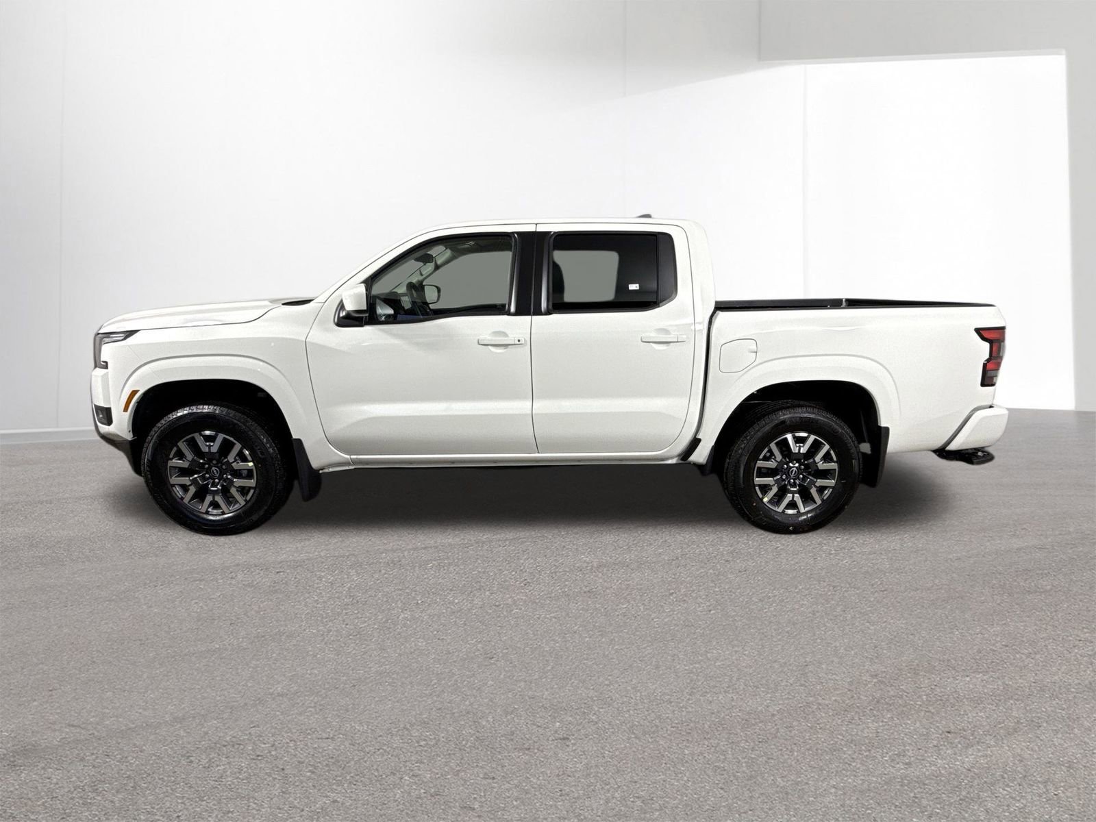 New 2026 Nissan Frontier SV w/ Tow Package image 28