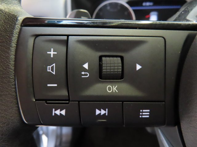 Used 2023 Nissan Rogue SV image 21