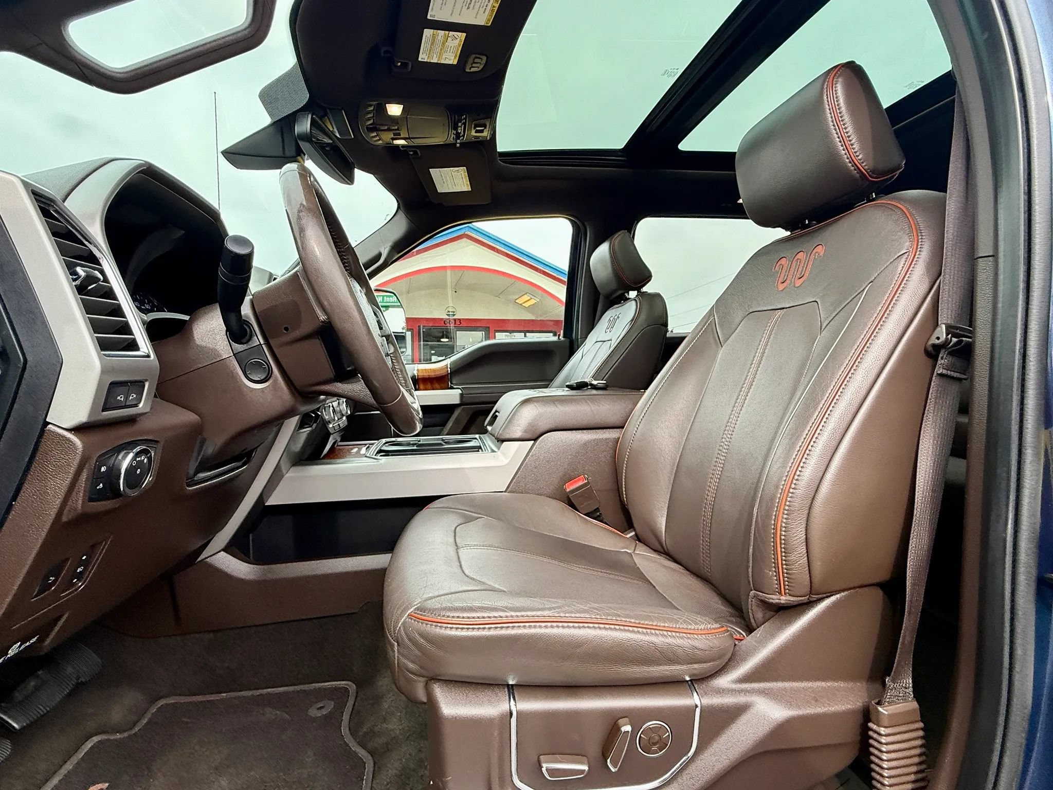 Used 2017 Ford F350 King Ranch w/ King Ranch Ultimate Package AWD/4WD image 6