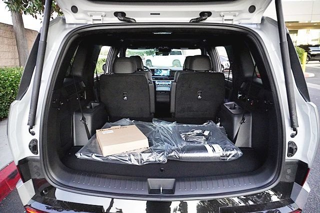 New 2026 Hyundai Santa Fe Calligraphy AWD/4WD image 17