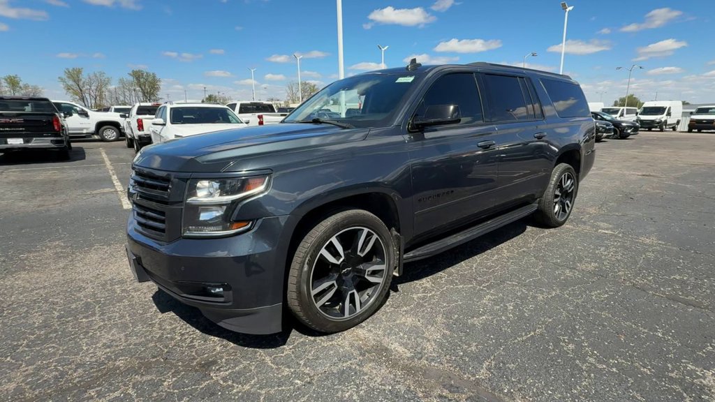 Used 2020 Chevrolet Suburban Premier AWD/4WD image 4
