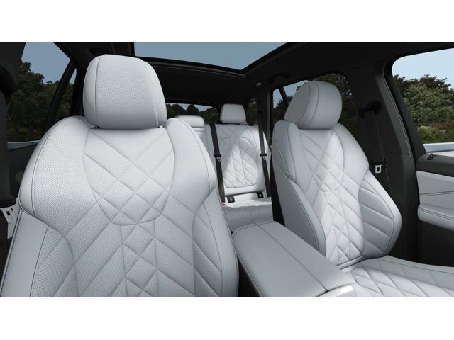 New 2026 BMW X5 xDrive40i w/ Premium Package image 11