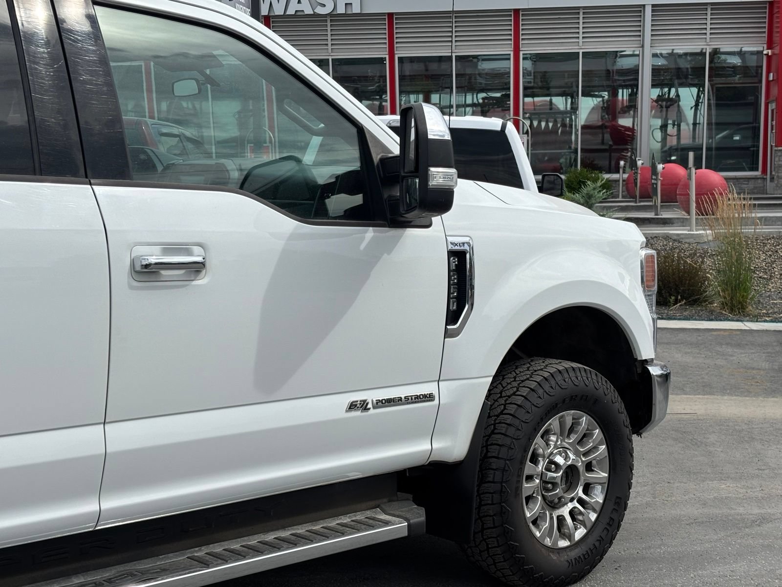 Used 2021 Ford F350 XLT w/ XLT Premium Package AWD/4WD image 4