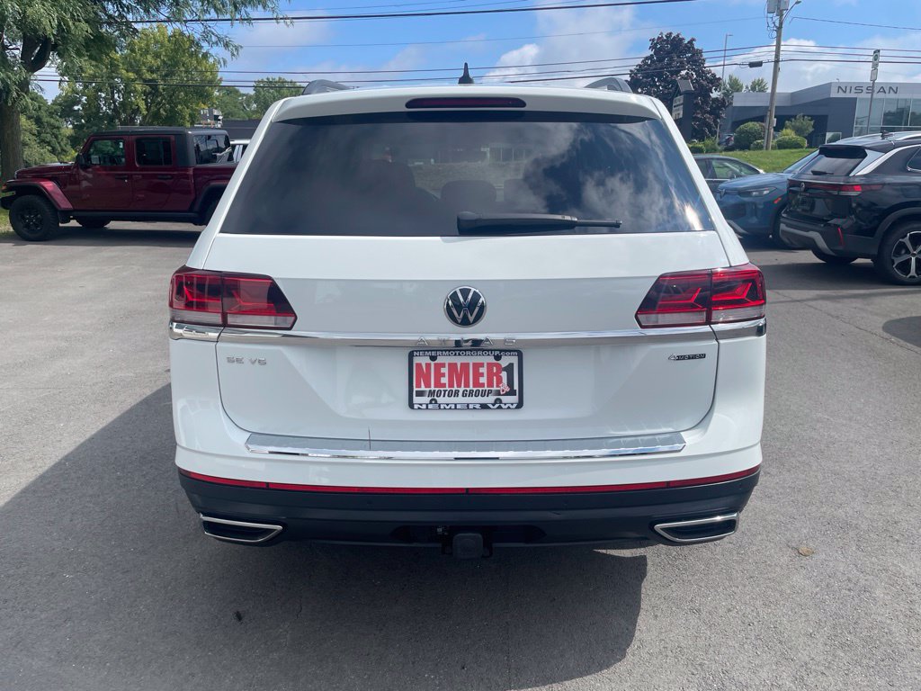 Used 2023 Volkswagen Atlas SE AWD/4WD image 4
