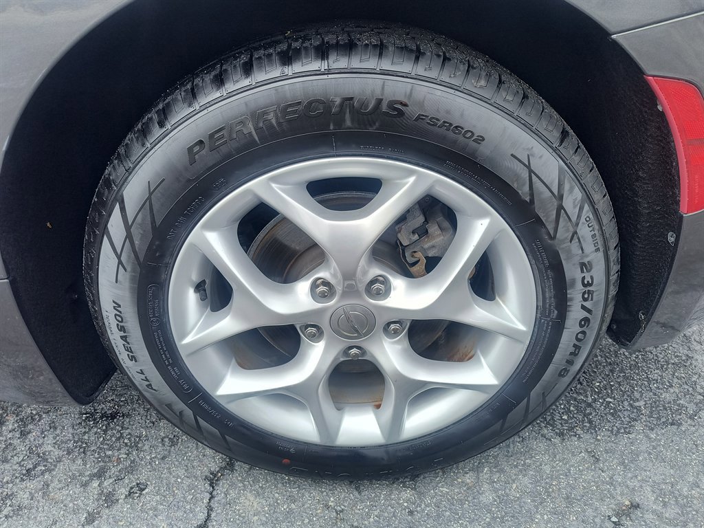 Used 2018 Chrysler Pacifica Touring-L Plus FWD image 10