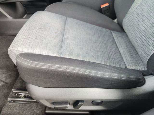 Certified 2023 Nissan Rogue SV image 18