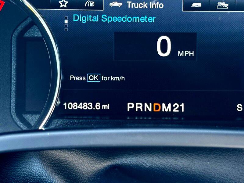 Used 2015 Ford F150 Platinum w/ Equipment Group 701A Luxury image 21