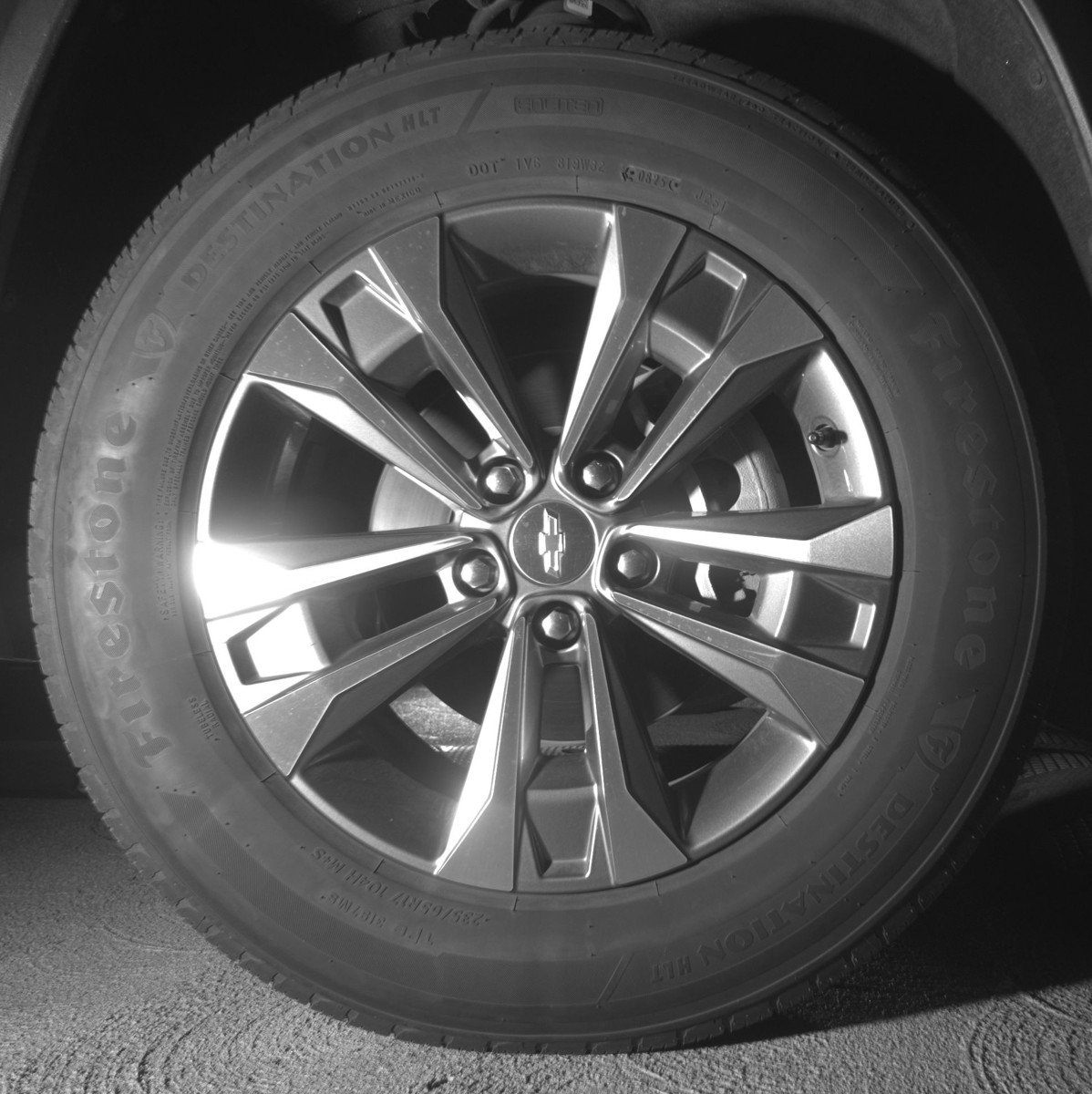 Used 2025 Chevrolet Equinox LT FWD image 13