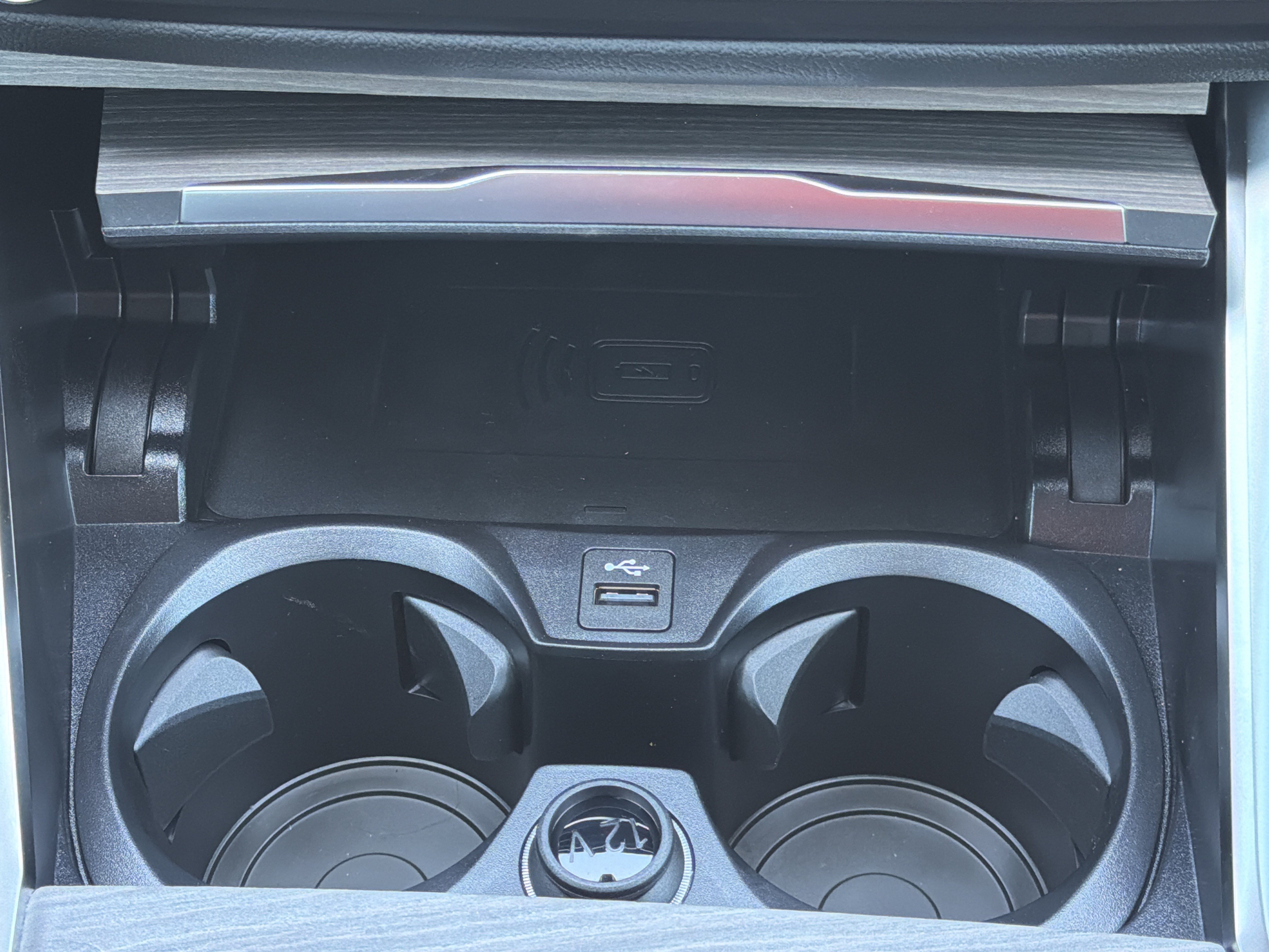 New 2026 BMW 330i Sedan w/ M Sport Package RWD image 7