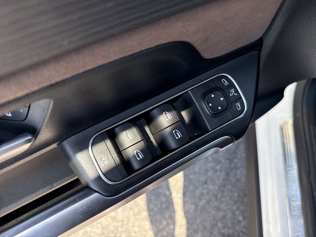New 2025 Mercedes-Benz GLB 250 image 21