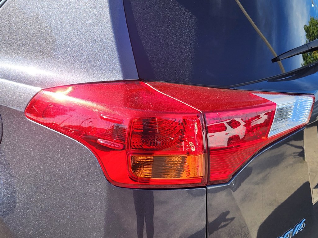 Used 2015 Toyota RAV4 XLE FWD image 13