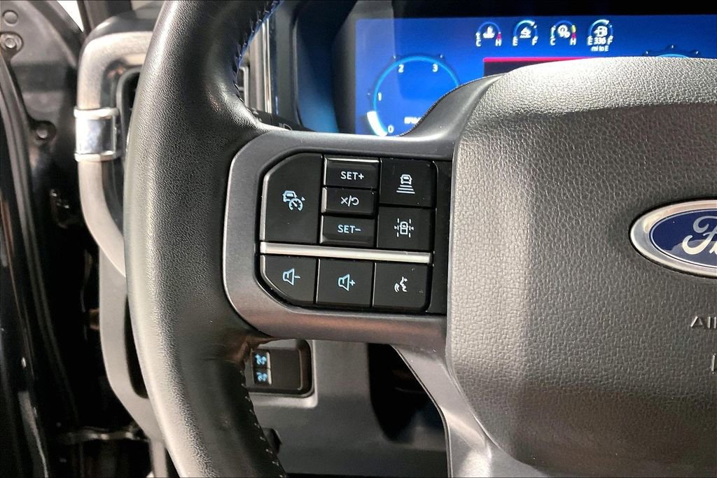 Used 2023 Ford F250 Lariat w/ Lariat Ultimate Package AWD/4WD image 25