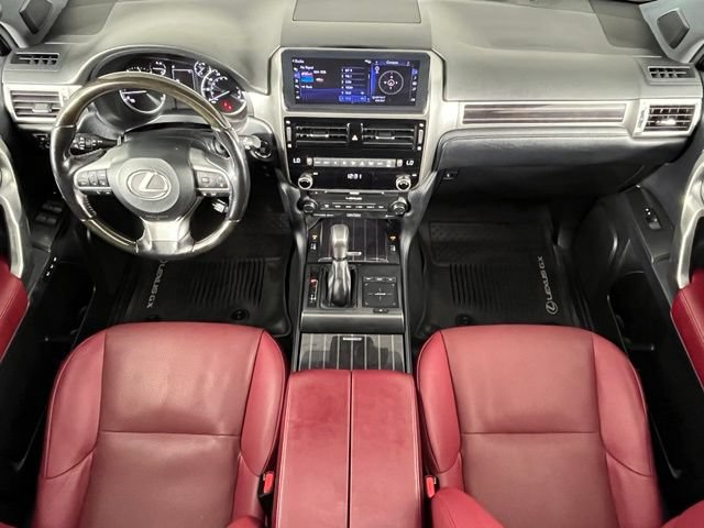 Used 2023 Lexus GX 460 Premium w/ Accessory Package AWD/4WD image 9