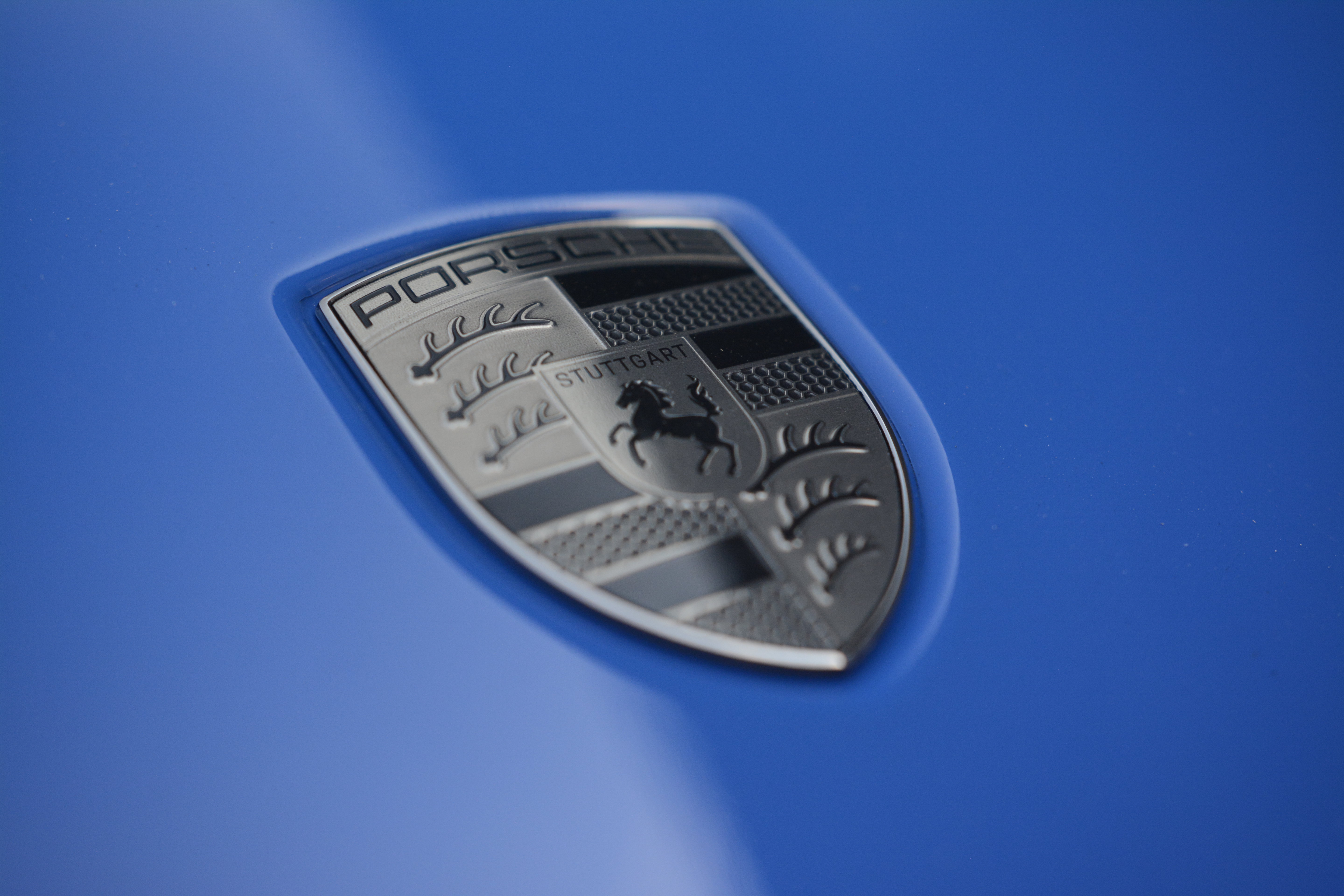 Certified 2025 Porsche 911 Carrera GTS RWD image 32
