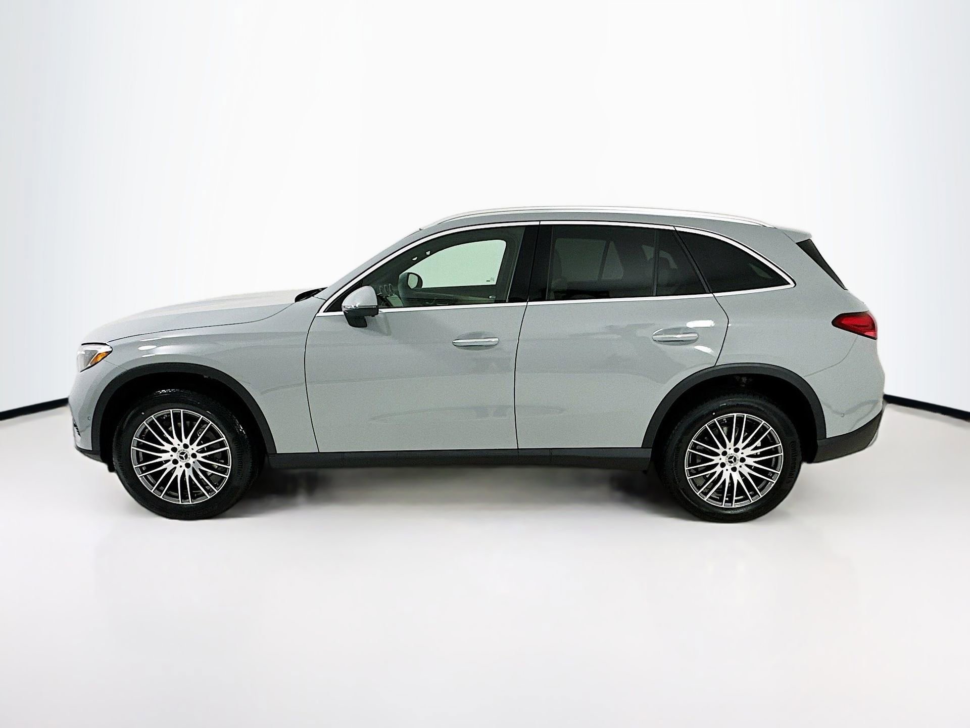 New 2026 Mercedes-Benz GLC 300 image 5