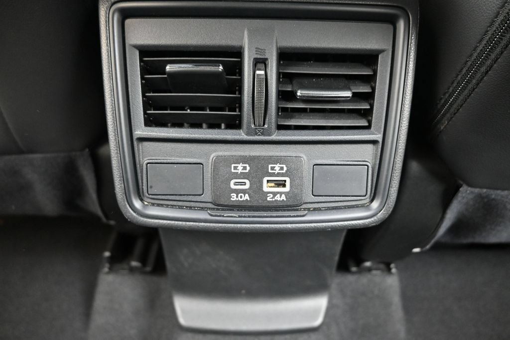 Certified 2025 Subaru Forester Premium AWD/4WD image 17