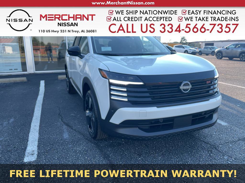 New 2026 Nissan Kicks SR w/ Cold Weather Package