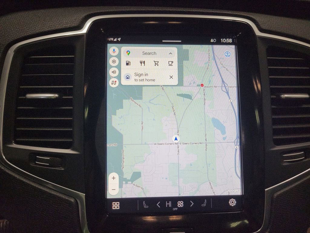 Used 2025 Volvo XC90 B5 Core image 6