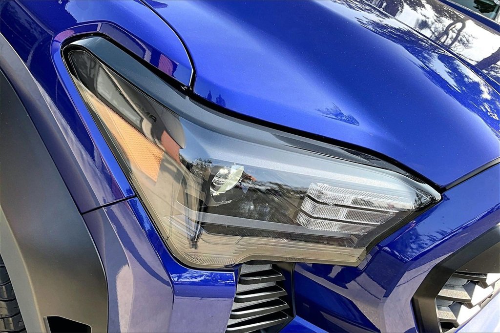 Used 2025 Toyota Tacoma TRD Off-Road w/ TRD Off Road Upgrade Package image 32