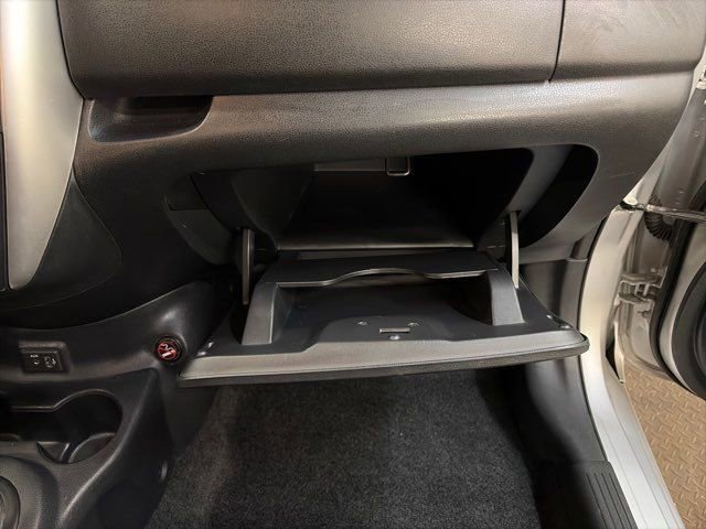 Used 2019 Nissan Versa Note SV FWD image 33