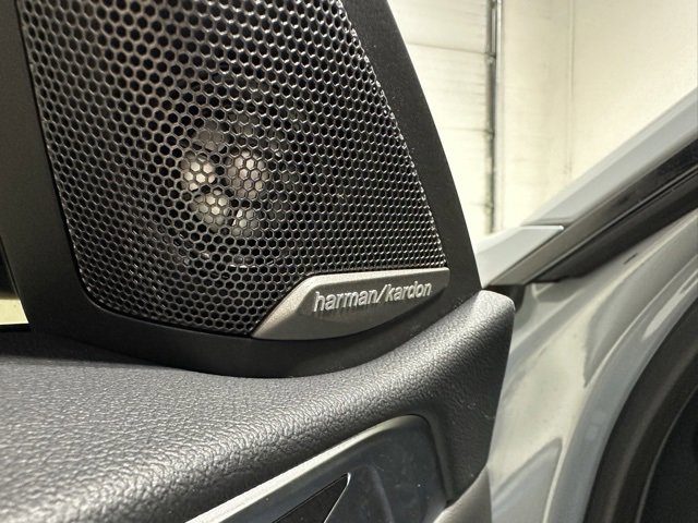 Used 2024 BMW M4 Competition w/ Executive Package image 41