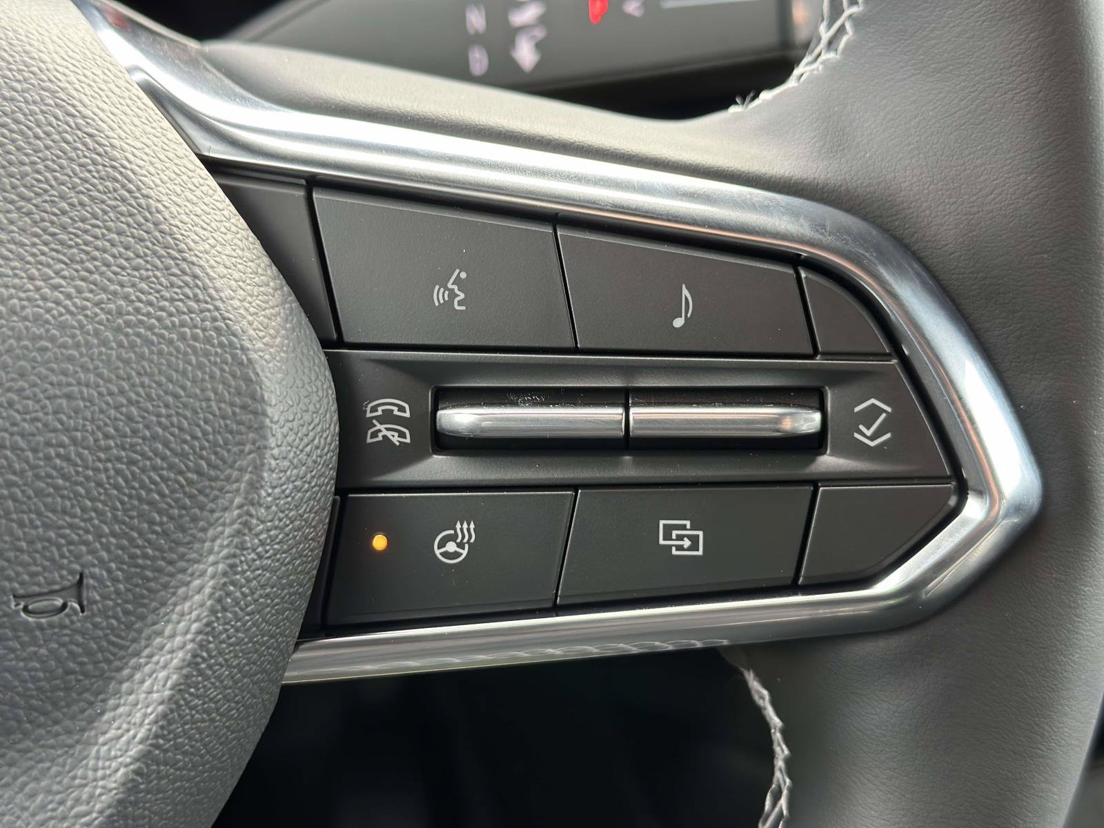 New 2026 Chevrolet Blazer EV LT AWD/4WD image 15