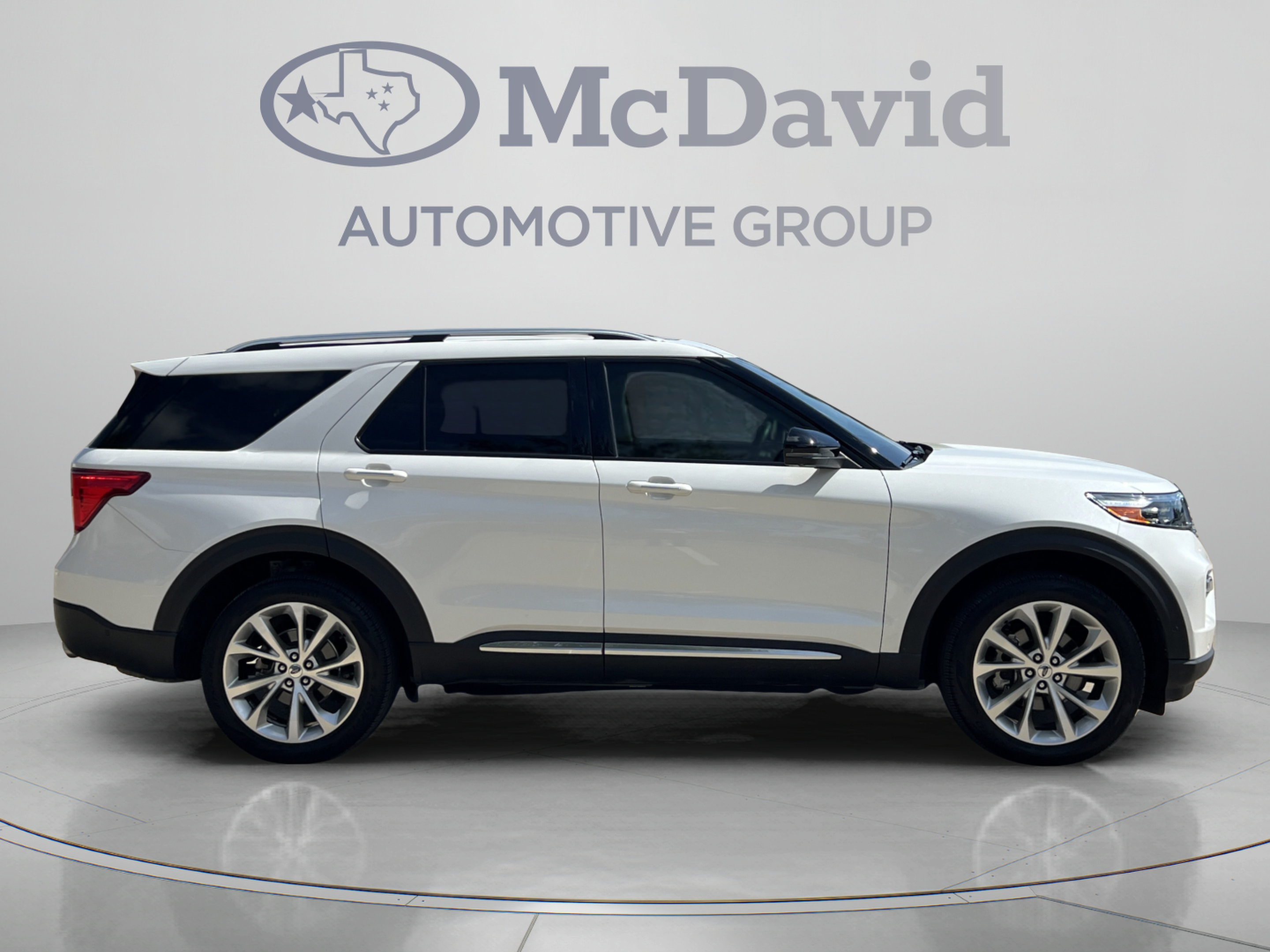 Used 2021 Ford Explorer Platinum w/ Equipment Group 601A AWD/4WD image 9