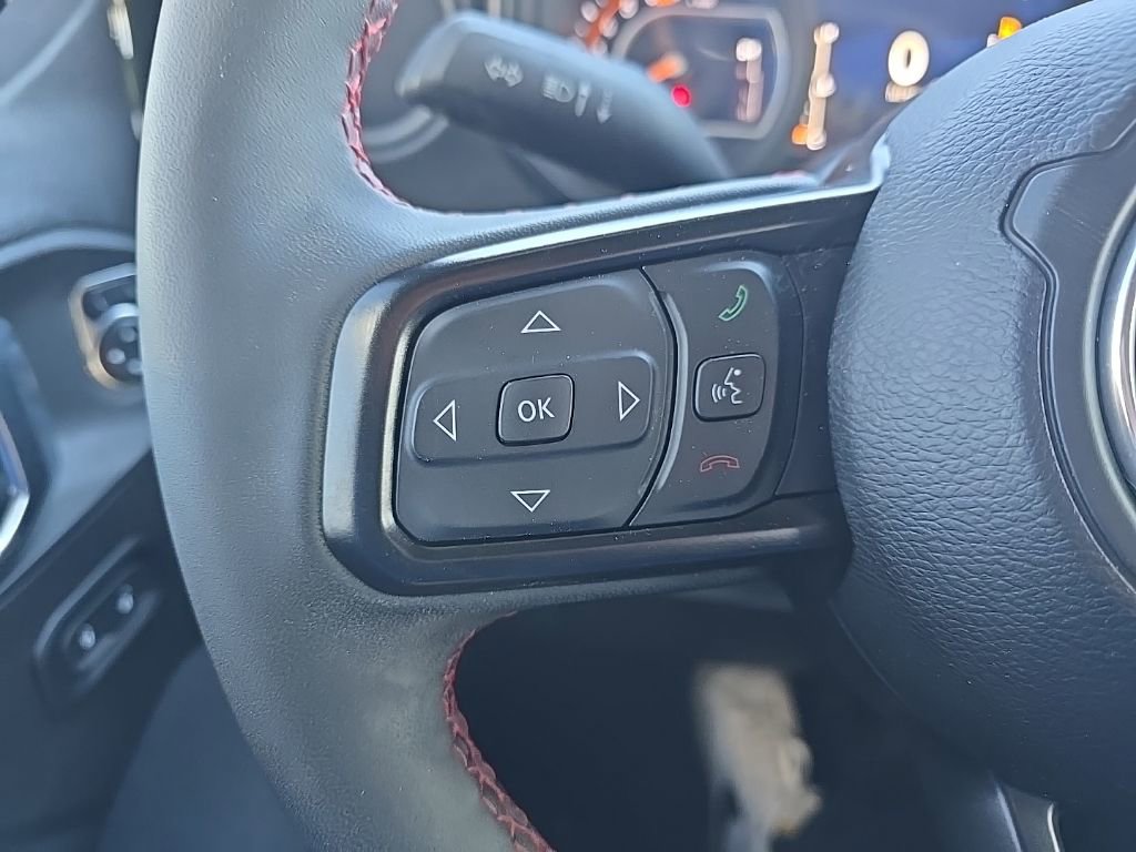 Used 2024 Jeep Wrangler Unlimited Rubicon w/ Technology Group image 11