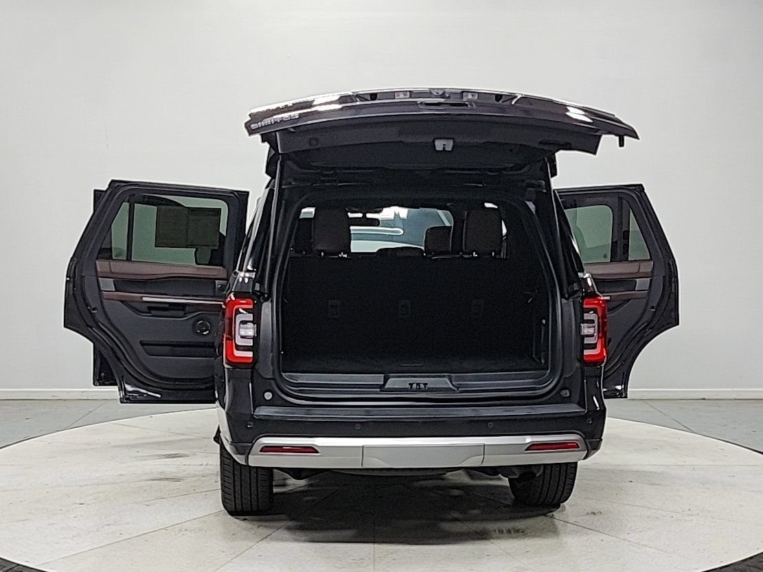 Used 2024 Ford Expedition Limited RWD image 14
