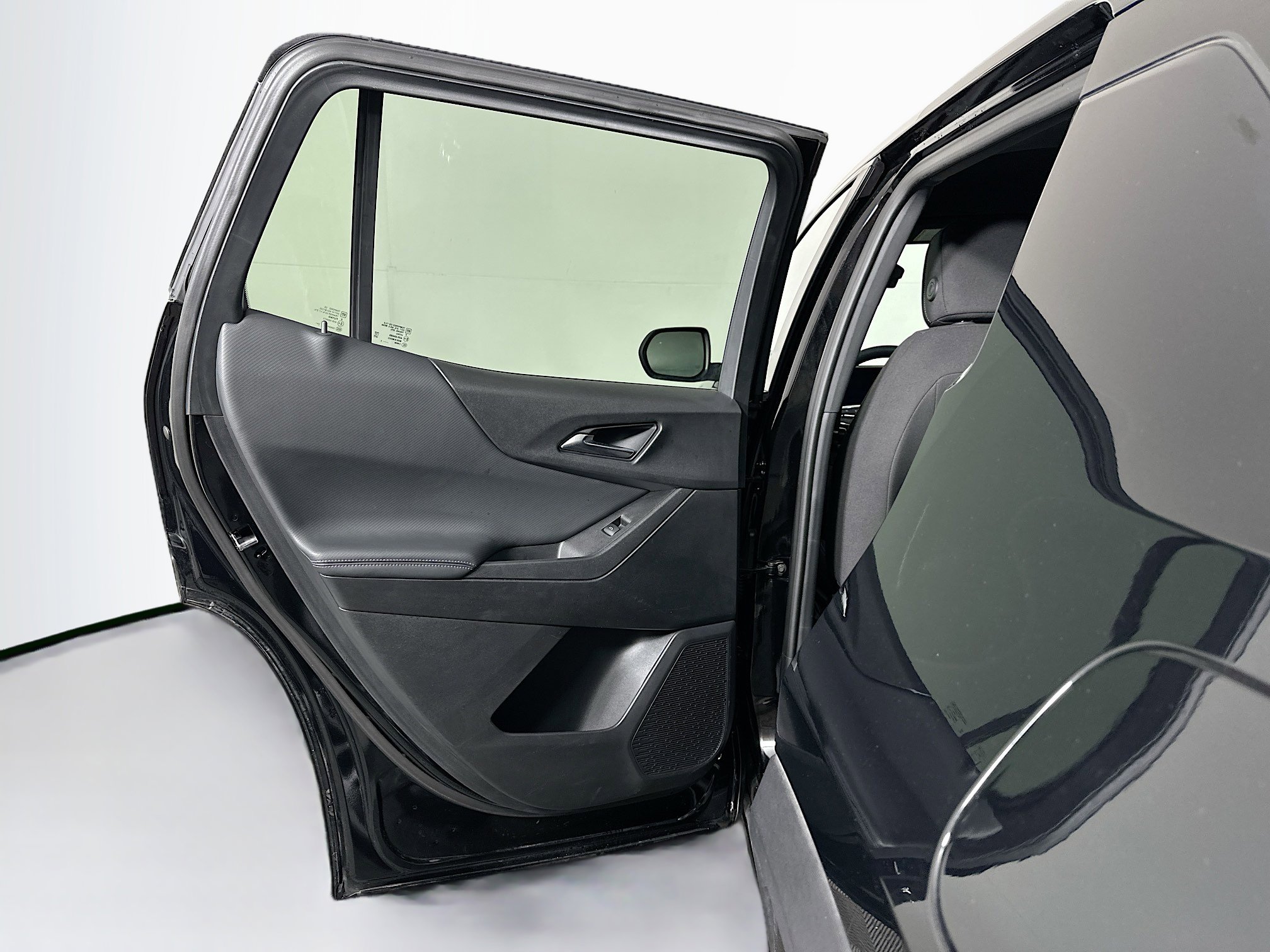 Used 2025 Chevrolet Equinox LT image 26