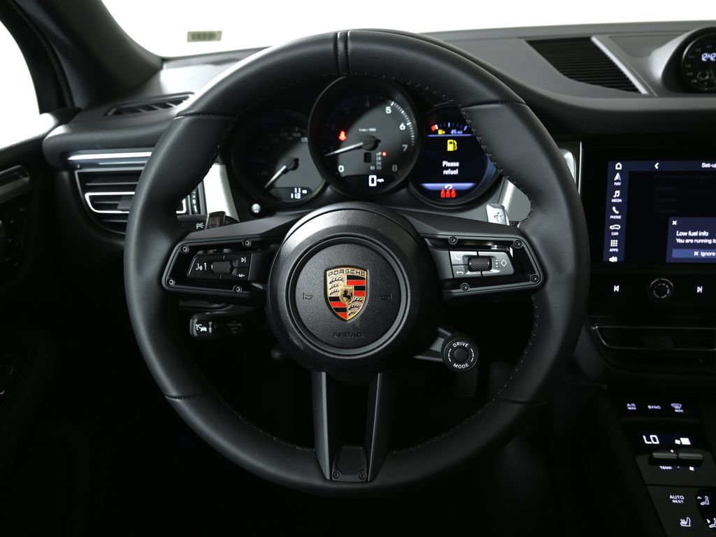 New 2026 Porsche Macan AWD/4WD image 18