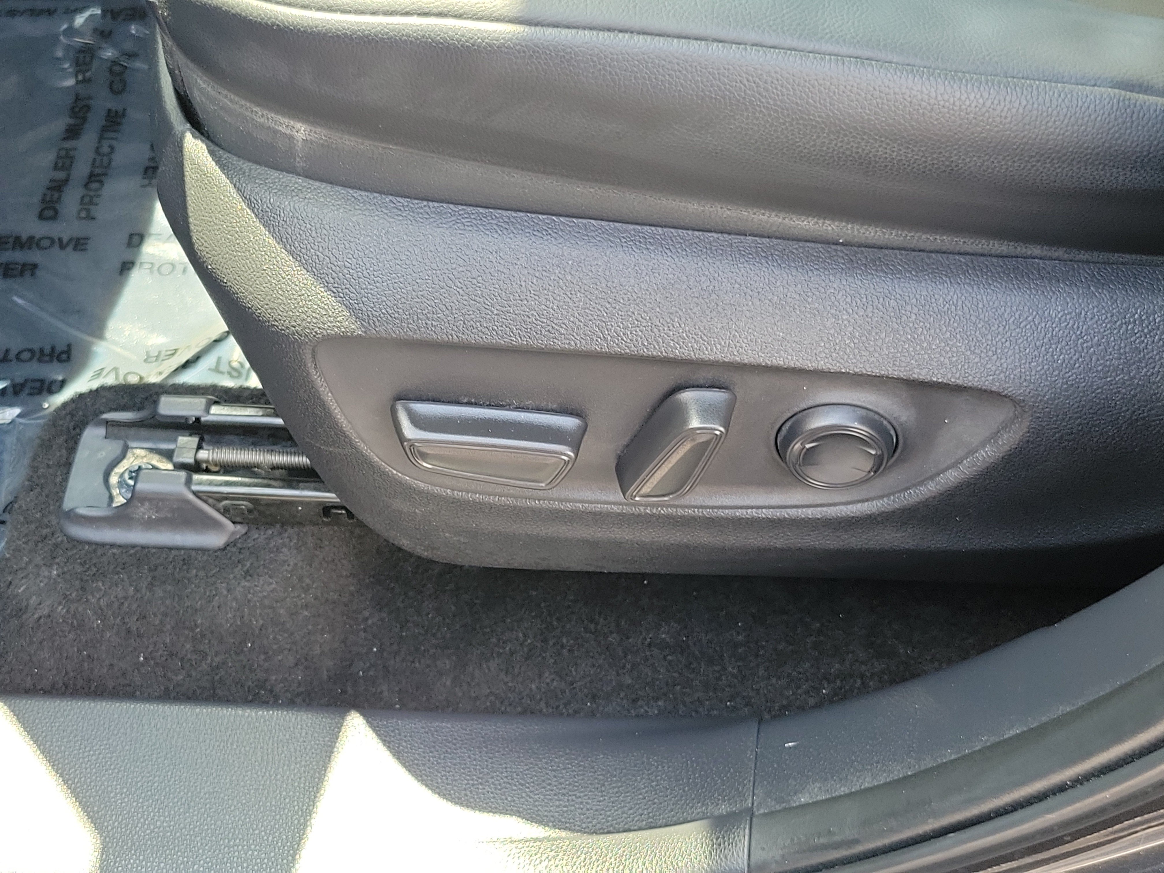 Certified 2025 Toyota Highlander XLE AWD/4WD image 21