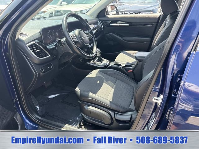 Used 2024 Kia Seltos S AWD/4WD image 18