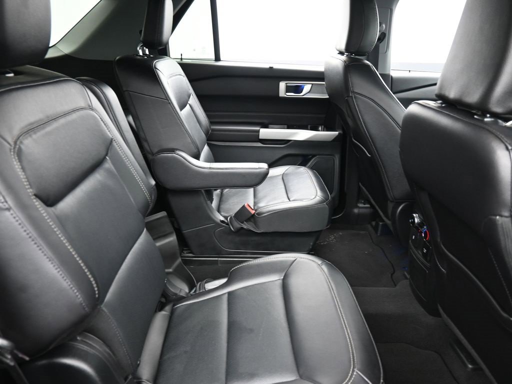 Used 2023 Ford Explorer Limited w/ Equipment Group 301A image 16