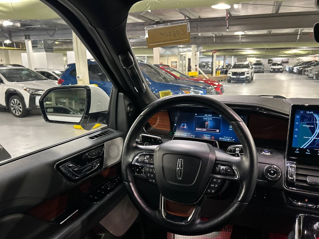 Certified 2023 Lincoln Navigator L Reserve AWD/4WD image 25
