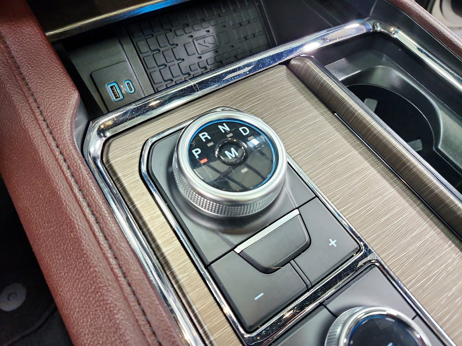 Used 2024 Ford Expedition Max Limited image 28