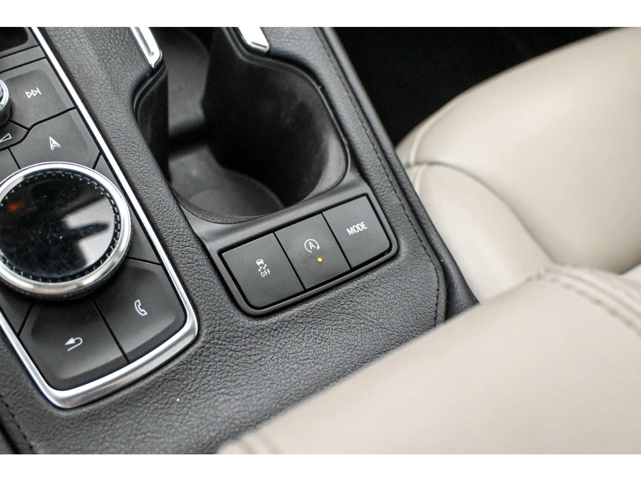 Used 2023 Cadillac XT4 Premium Luxury w/ Cold Weather Package FWD image 43