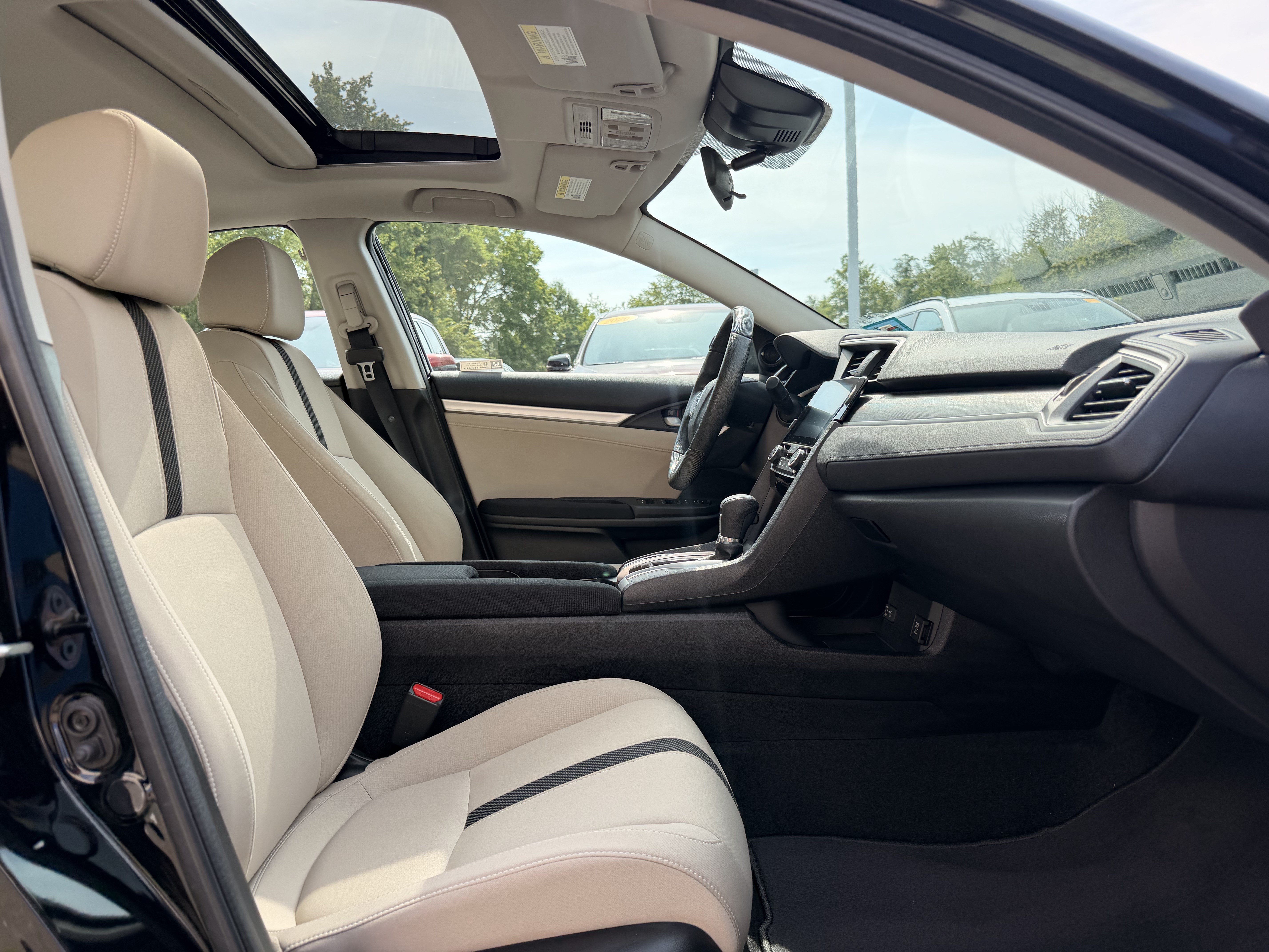 Certified 2018 Honda Civic EX image 15