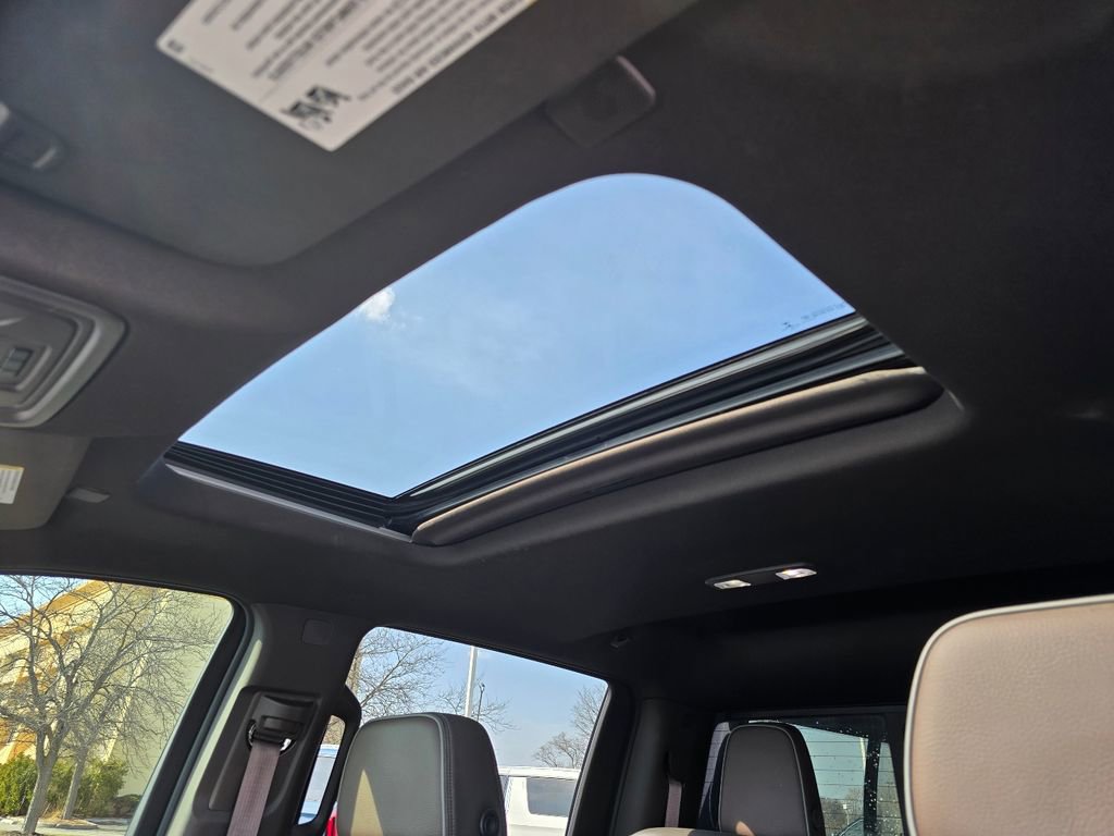 Used 2022 GMC Sierra 1500 Denali w/ Technology Package image 25