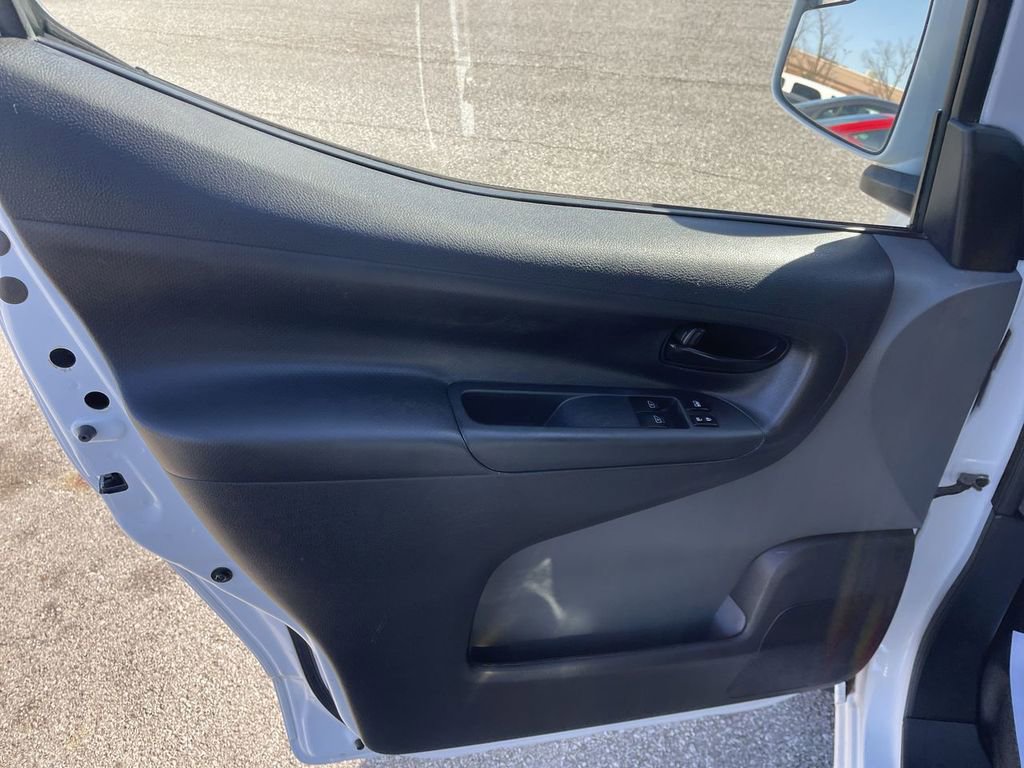 Used 2021 Nissan NV200 SV w/ Back Door Glass Package image 3