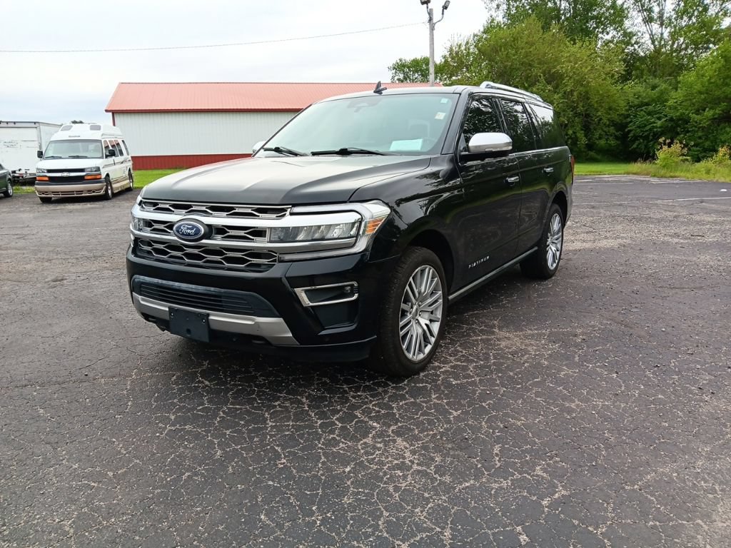 Used 2023 Ford Expedition Platinum AWD/4WD image 7