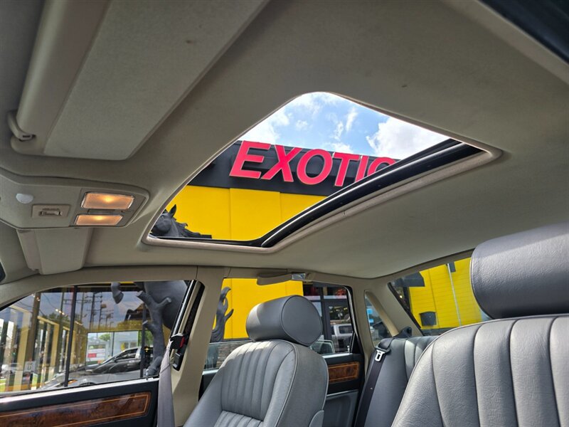 Used 1989 Jaguar XJ6 RWD image 25