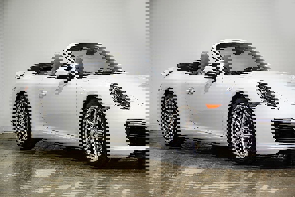 Used 2017 Porsche 911 Carrera image 8