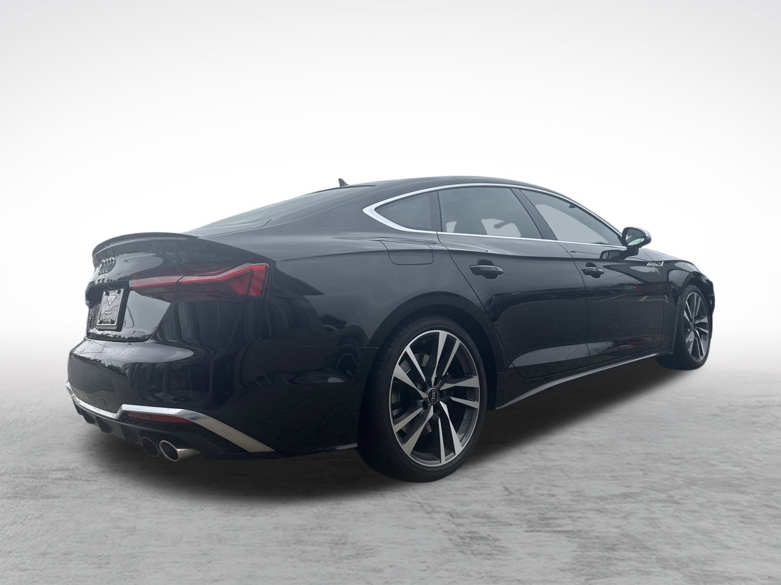 Used 2022 Audi S5 Premium image 11