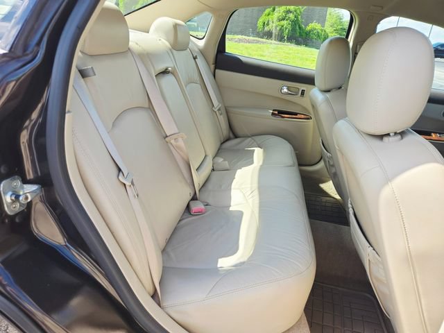 Used 2009 Buick LaCrosse CXL w/ Driver Confidence Package FWD image 16