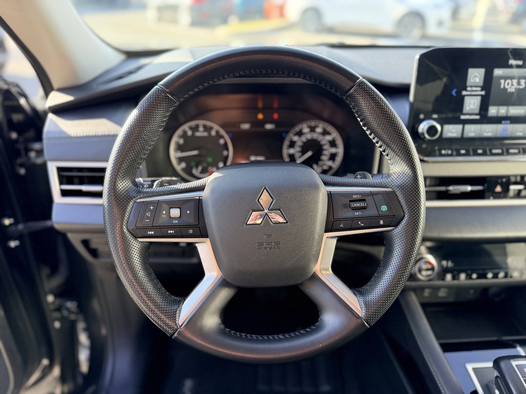 Used 2024 Mitsubishi Outlander SE image 29