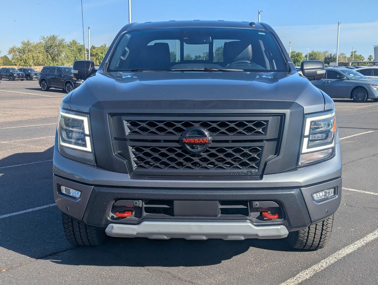 Used 2021 Nissan Titan PRO-4X w/ Pro-4x Convenience Package AWD/4WD image 10