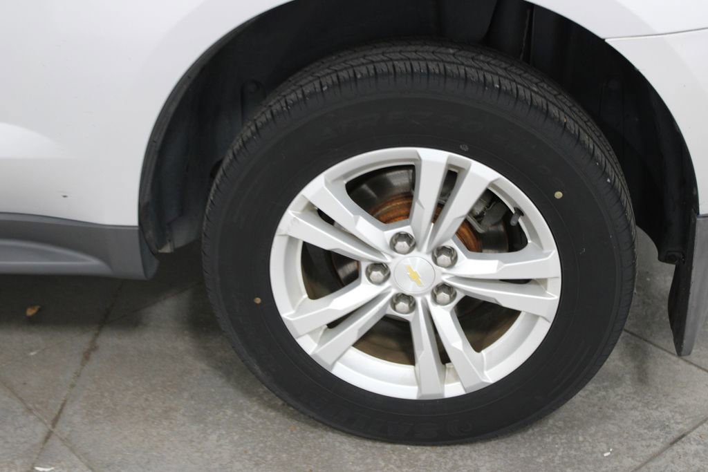 Used 2014 Chevrolet Equinox LT w/ Driver Convenience Package image 40