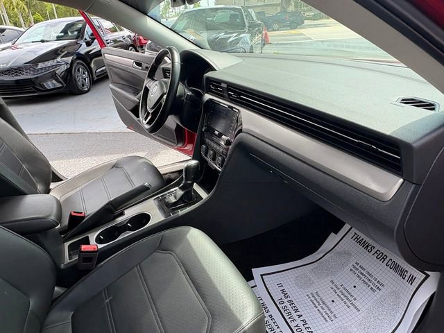 Used 2020 Volkswagen Passat 2.0T SE w/ Sunroof Package FWD image 19