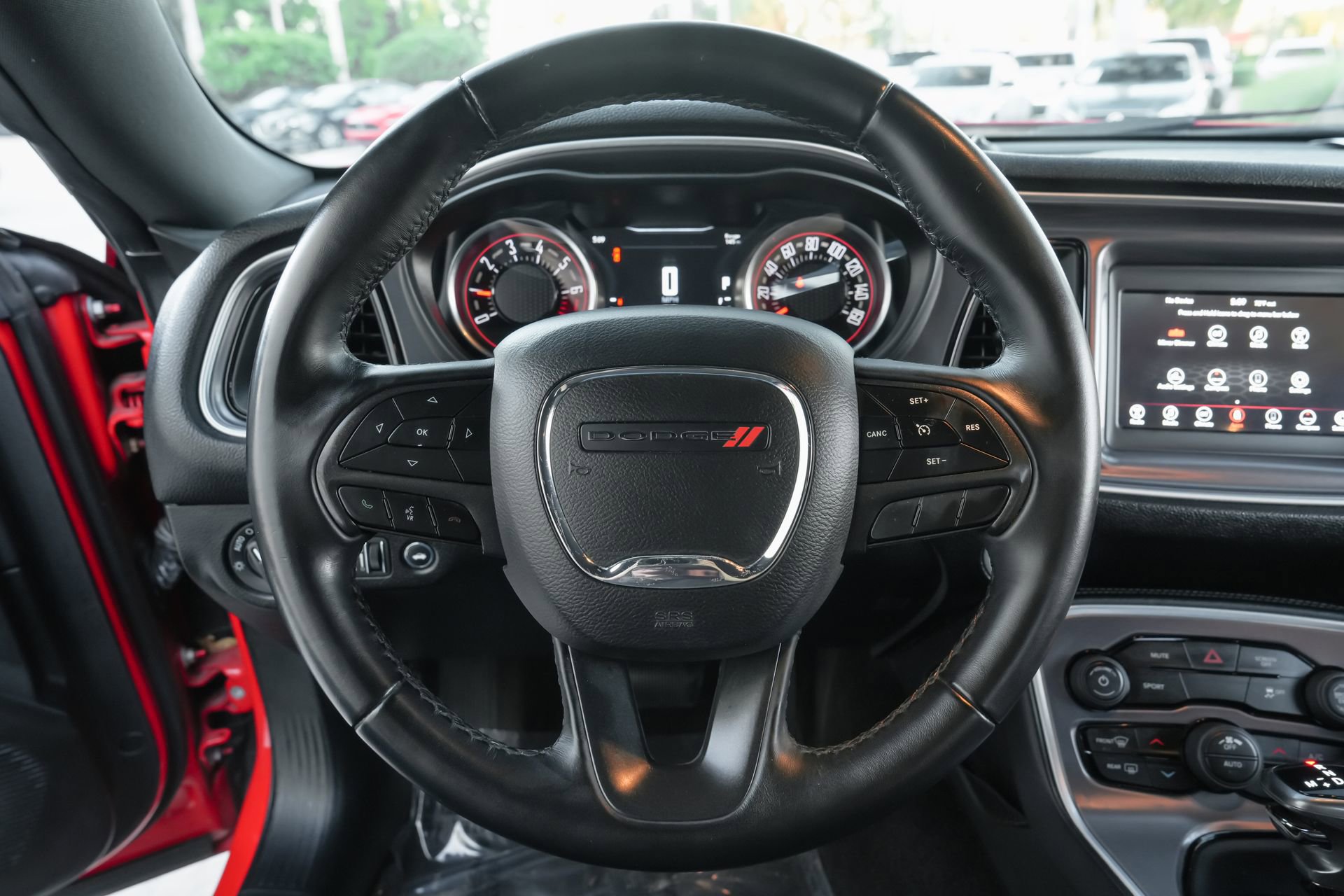 Used 2019 Dodge Challenger SXT image 8